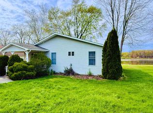 1236 Beaver Brook Dr, Holly, MI 48442