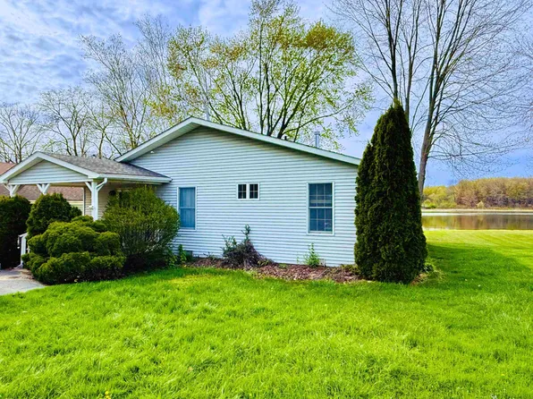 1236 Beaver Brook Dr, Holly, MI 48442