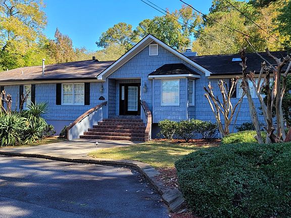 5th image of 129 Stoney Creek Dr