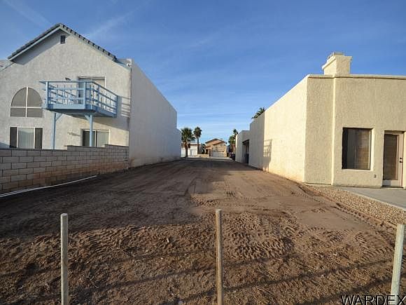 2nd image of 2944 Camino Del Rio