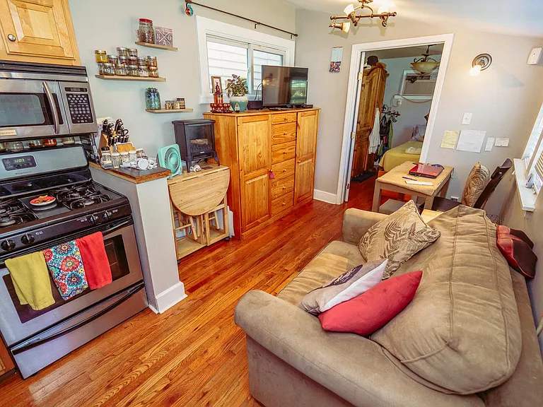 1809 N Dupre St #B — Photo 9