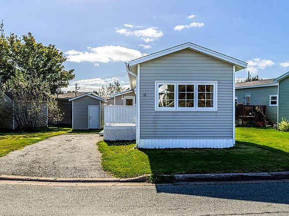 5th image of 18 Meadowbrook Park Road
