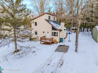 3057 Briarwood Dr, Tobyhanna, PA