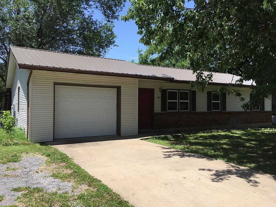 1st image of 1506 S Garland Douglas Dr