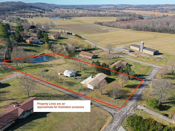 3rd image of 112 Woodland Dr