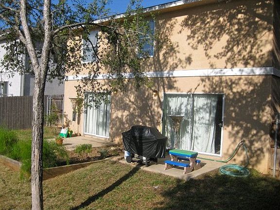 5th image of 1905 Ramona Cir