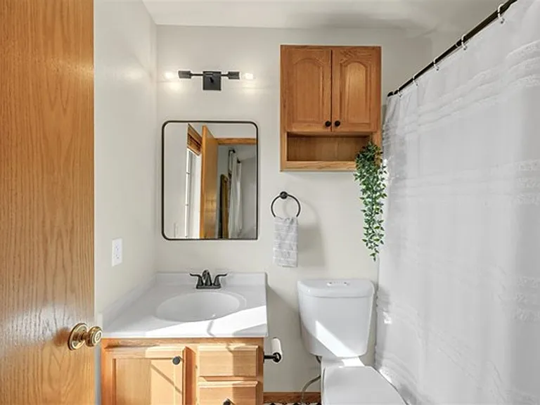 216 Camden Rd — Photo 11