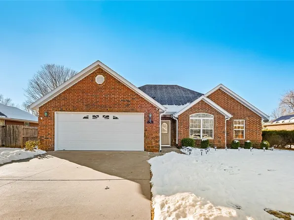 601 Herron St, Prairie Grove, AR 72753