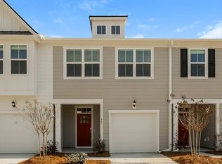 661 Trotters Ln, Moncks Corner, SC 29461