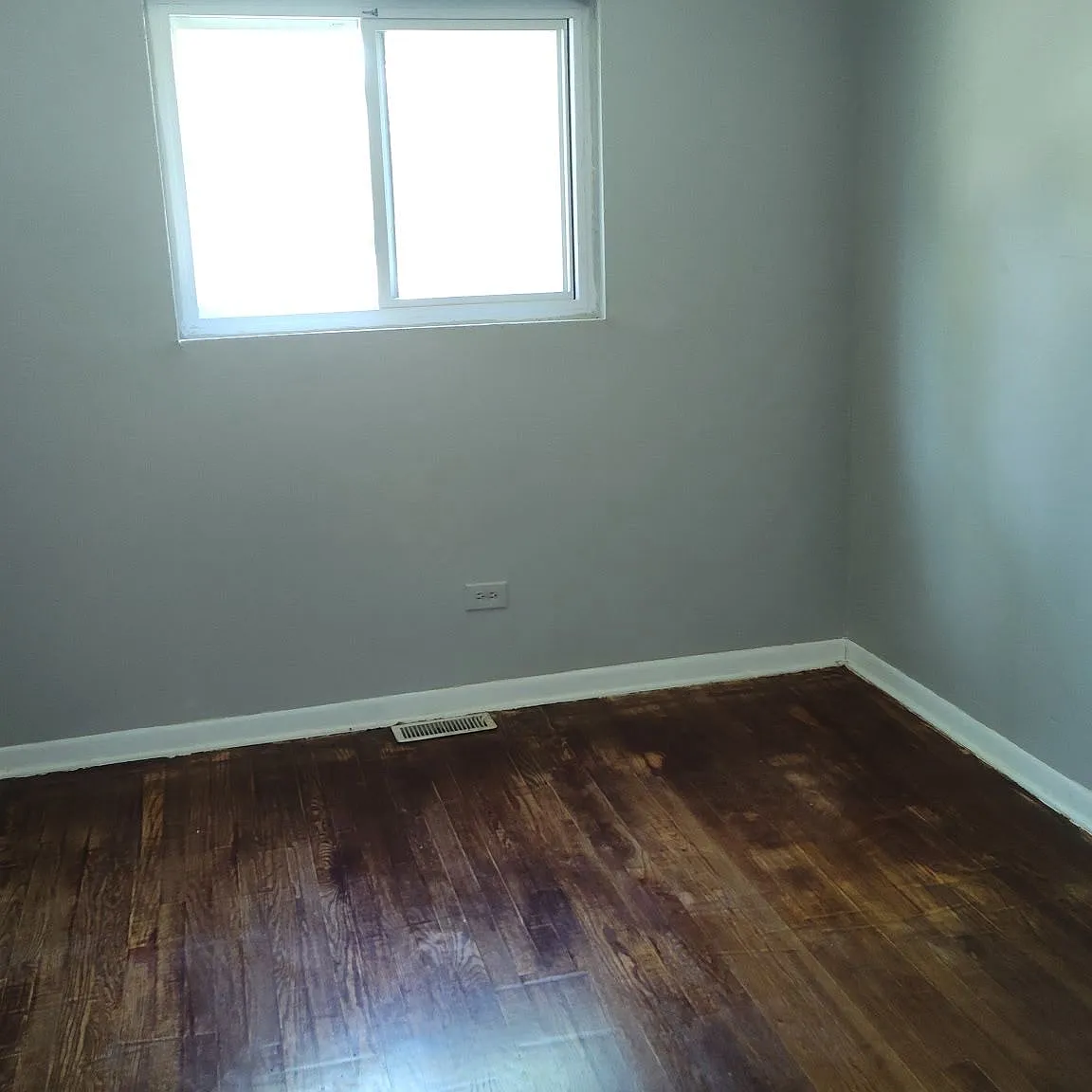 4 bed, 1.5 bath, 1406 sqft, $2,900 — Photo 4