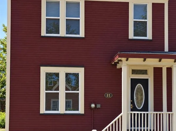 11 Blatch Avenue, St. John's, NL A1C4P5