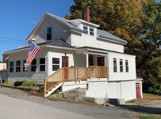 12 Center St, Oakland, ME 04963
