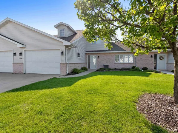 1515 River Pines Dr, Green Bay, WI 54311