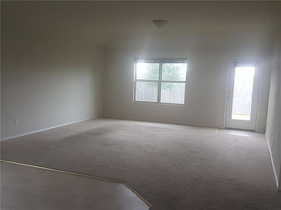 2nd image of 1910 Castaway Dr