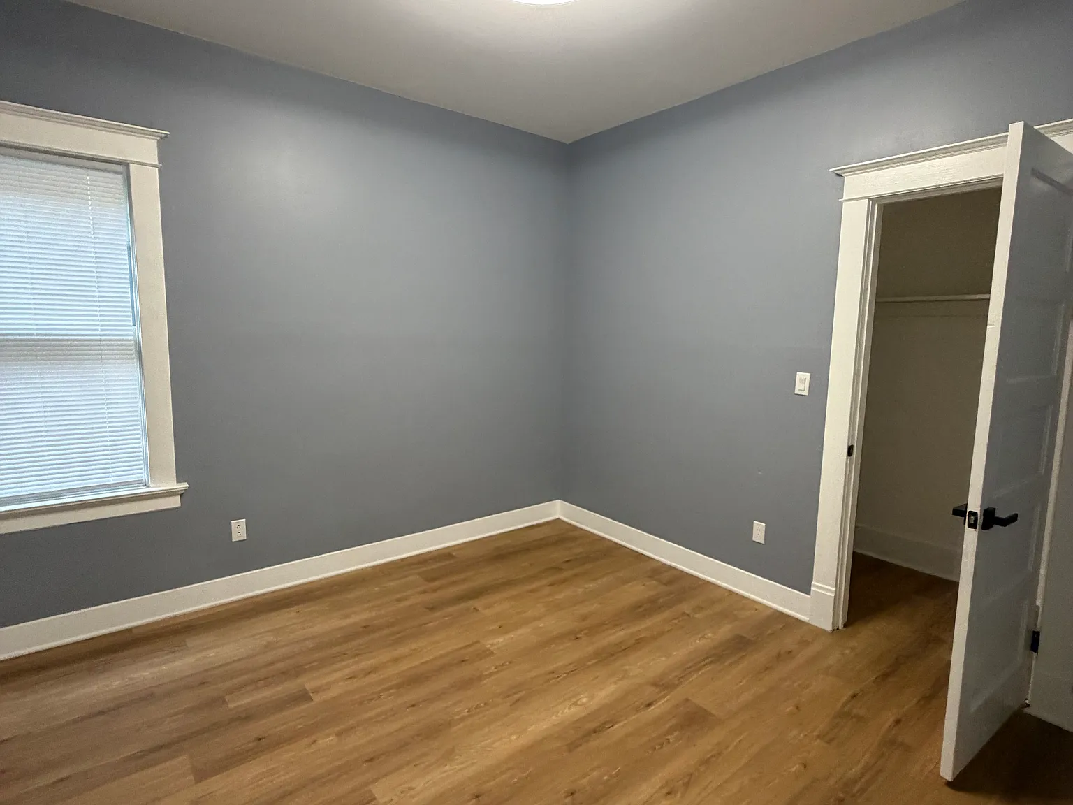 2565 S Graham St — Photo 3