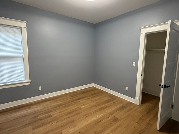 3rd image of 2565 S Graham St #1