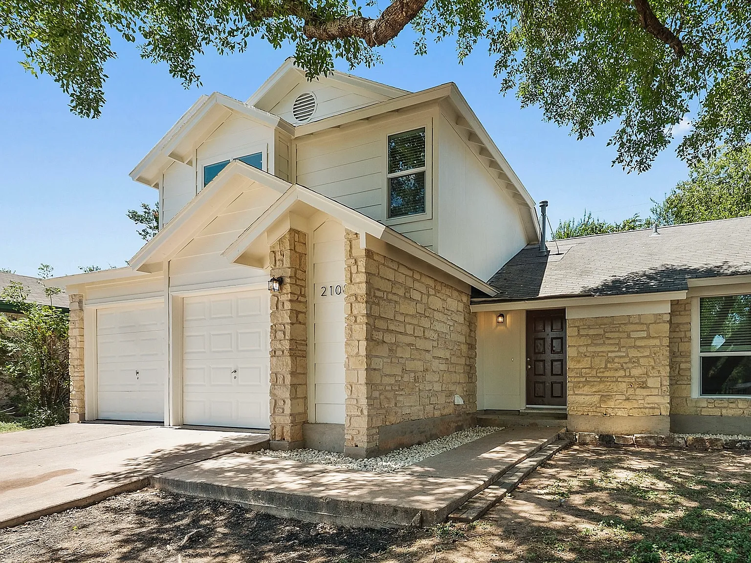 2108 Laura Court - 1 — Photo 2
