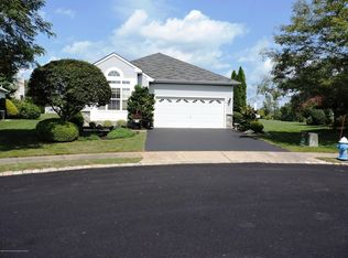 18 Moet Ct, Manchester, NJ 08759