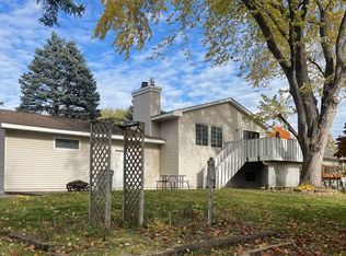 10835 Fieldcrest Rd, Eden Prairie, MN 55344