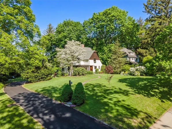 42 Croton Avenue, Mount Kisco, NY 10549