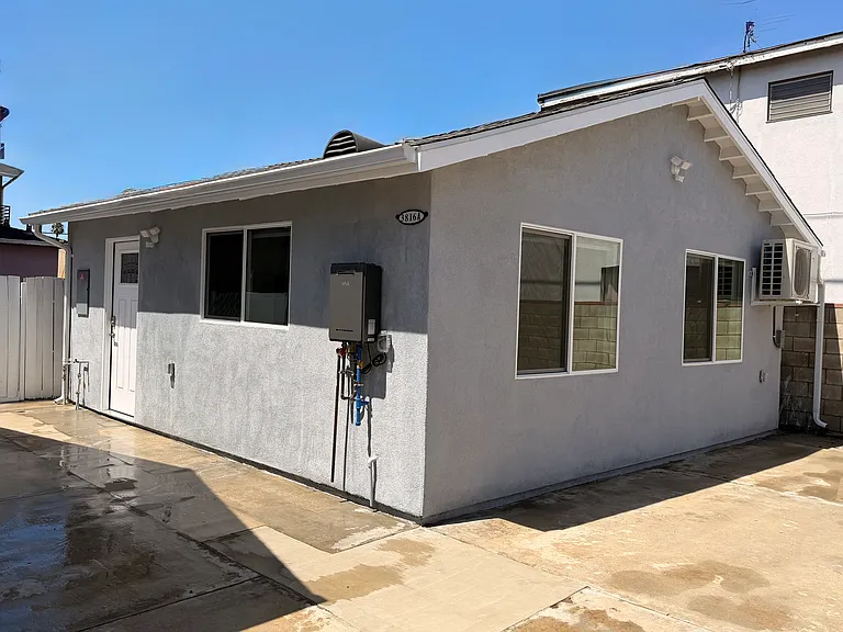 3816 Huron Ave #A — Photo 1
