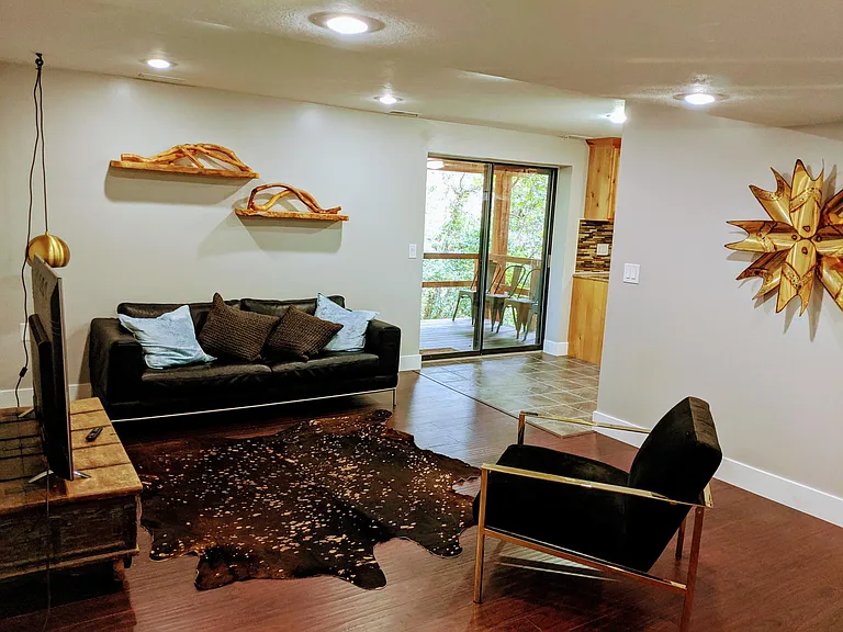 2505 E Creek Rd — Photo 8