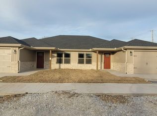 1836 W 23rd St, Joplin, MO 64804