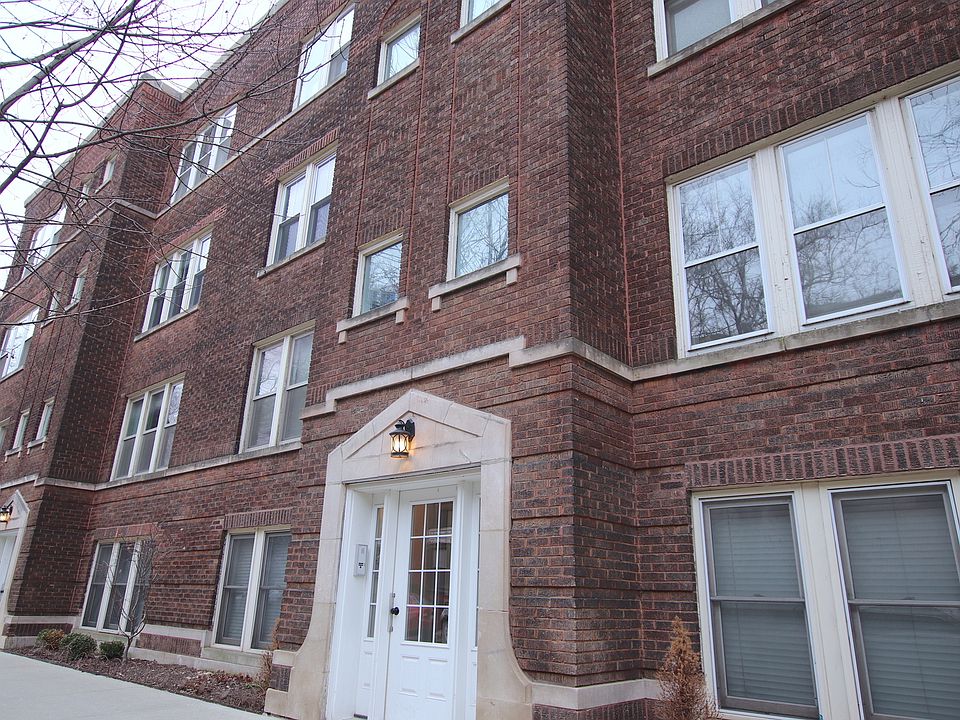 1st image of 743 W Belden Ave