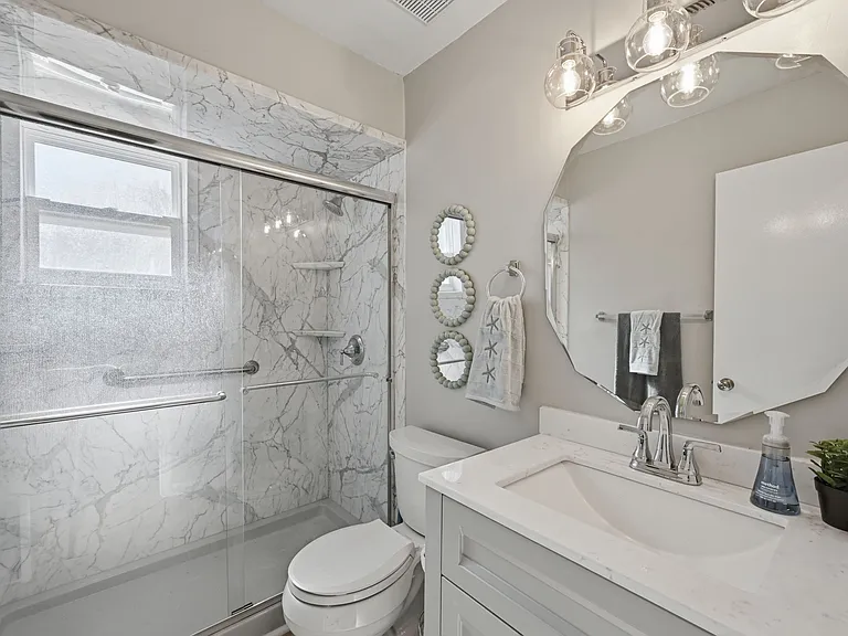 13123 Leatherleaf Dr S — Photo 27