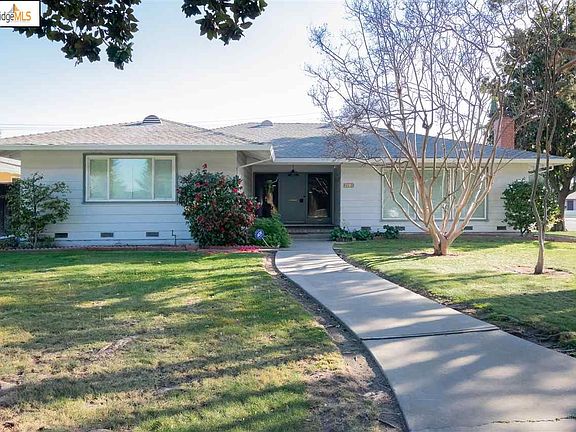 2nd image of 2884 W Benjamin Holt Dr