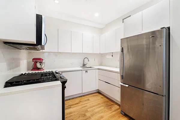 Rented by Compass | media 3