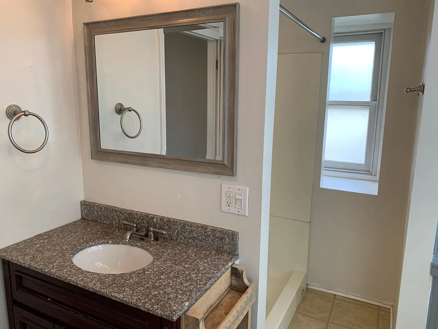 2 bed, 1200 sqft, $1,700 — Photo 3