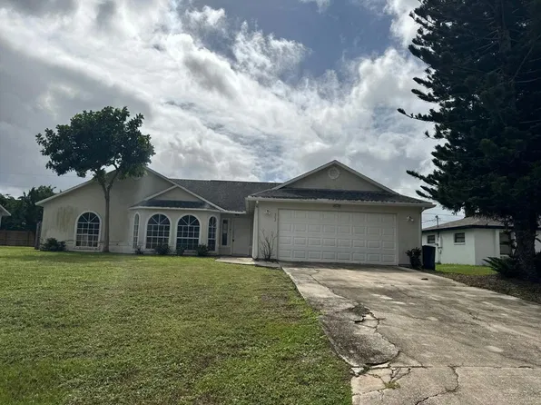 962 Buford St NW, Palm Bay, FL 32907