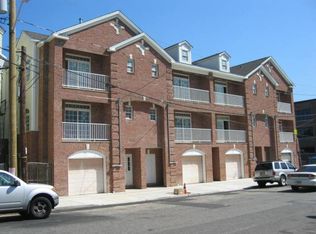 194 Astor St, Newark, NJ 07114