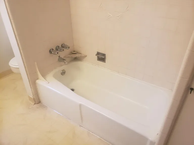 637 N 300 E — Photo 8