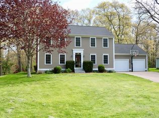 17 Timber Ridge Rd, Pawcatuck, CT 06379