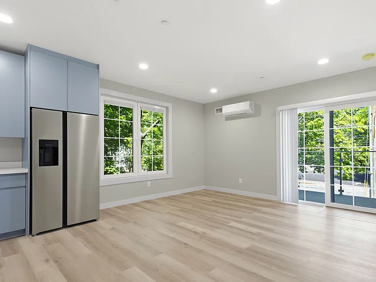 Taj Estates of Franklin II — Photo 46