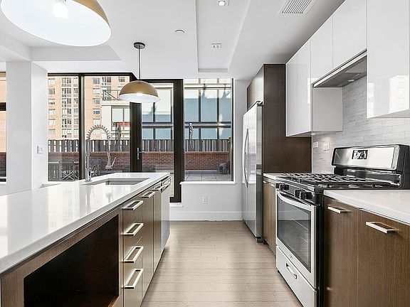 3rd image of 2-17 51st Ave #801