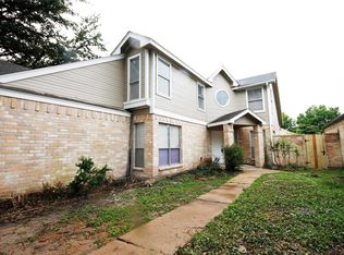 11615 Glenwolde Dr, Houston, TX 77099