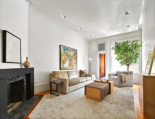 Sold by Compass | media 31