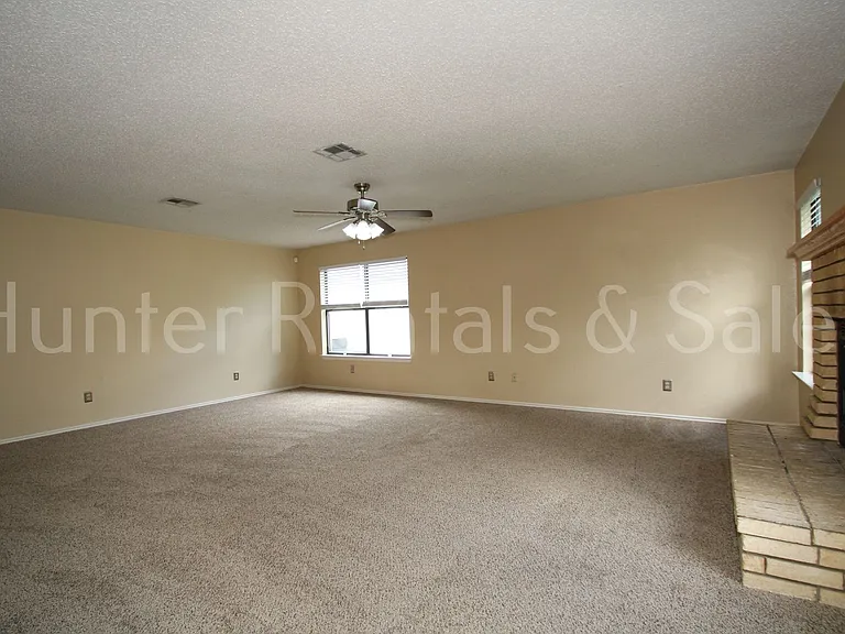 1802 Mattie Dr — Photo 5