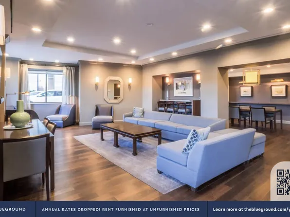 180 Riverside Boulevard image 24 of 31