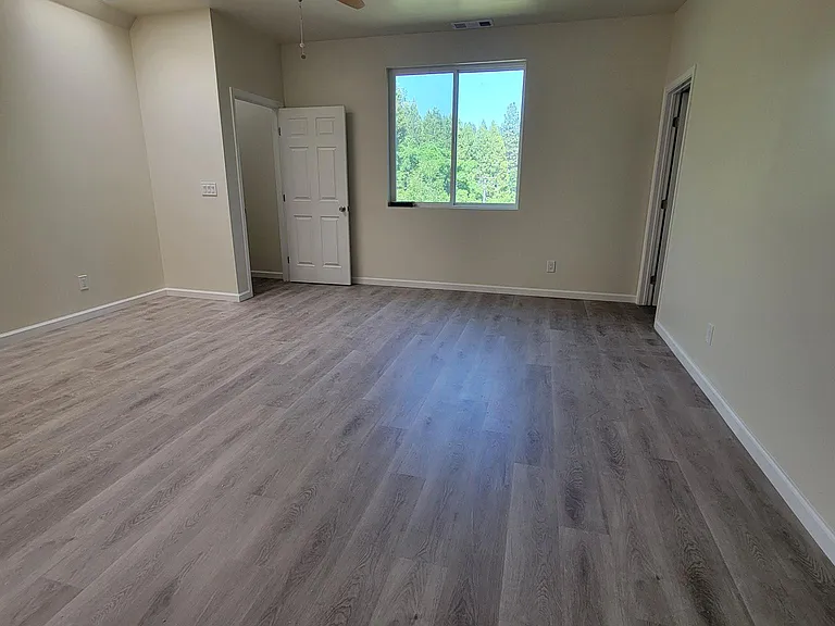 325 Alta St — Photo 12