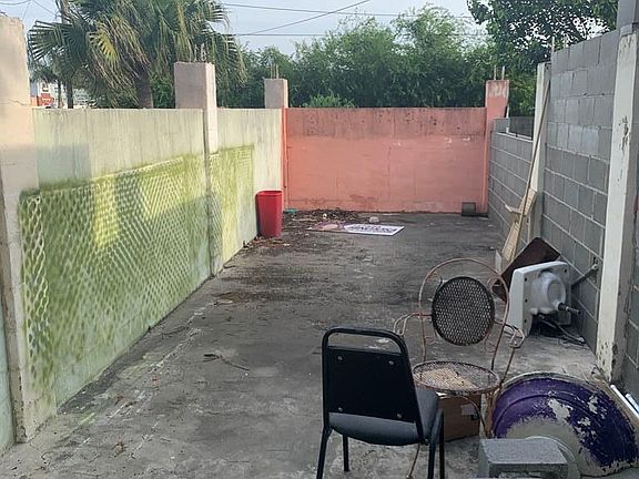 4th image of 1814 Greenbriar Ave