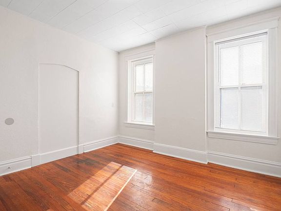4th image of 4140 Michigan Ave #2F
