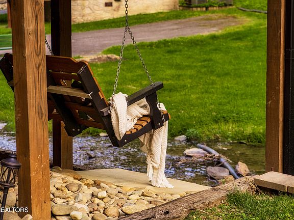 2nd image of 347 Caney Creek Rd