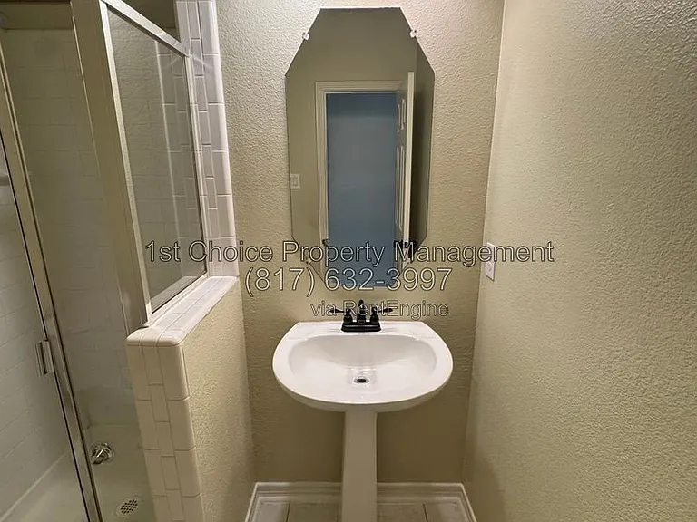 3006 Upland Dr — Photo 9
