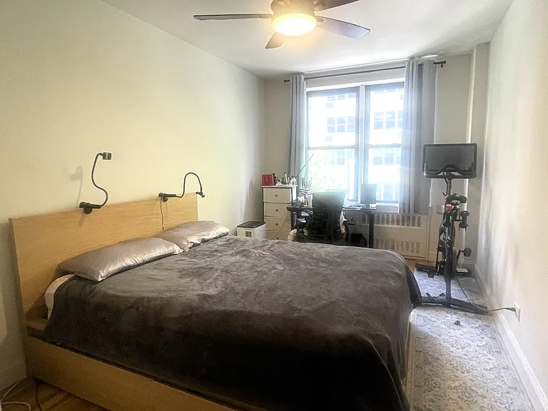 147 E 82nd St #6-D — Photo 3
