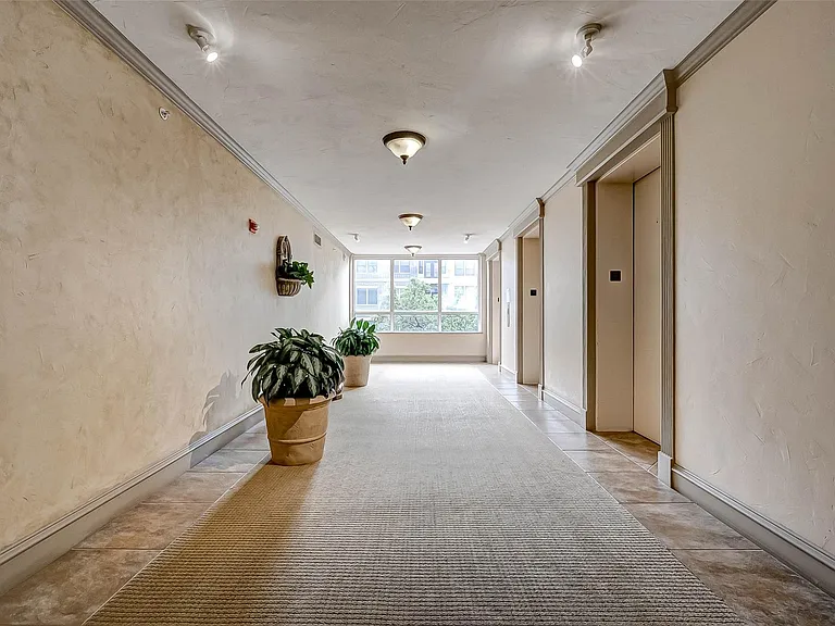 5150 Hidalgo St #402 — Photo 16