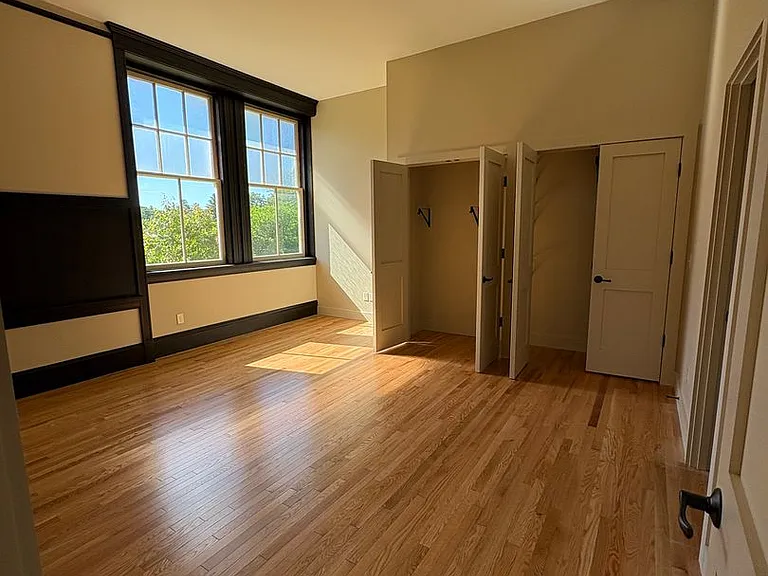 207 Pleasant St #101 — Photo 12